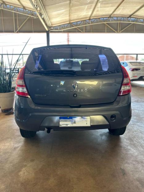 RENAULT Sandero 1.0 16V 4P FLEX AUTHENTIQUE, Foto 5
