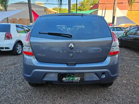 RENAULT Sandero 1.0 16V 4P FLEX EXPRESSION, Foto 4