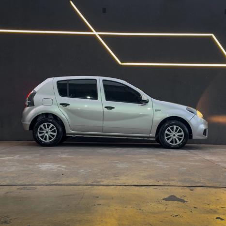 RENAULT Sandero 1.0 16V 4P FLEX AUTHENTIQUE, Foto 3
