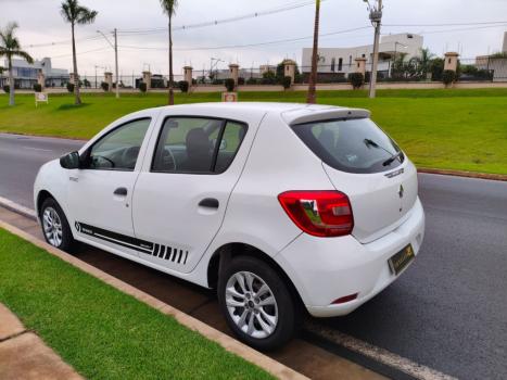 RENAULT Sandero 1.0 12V 4P FLEX SCE AUTHENTIQUE, Foto 2
