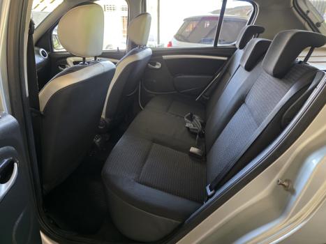RENAULT Sandero 1.6 16V 4P FLEX STEPWAY, Foto 2 RENAULT Sandero 1.6 16V 4P FLEX STEPWAY, Foto 2