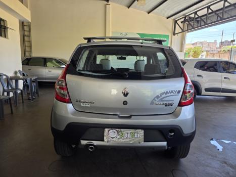 RENAULT Sandero 1.6 16V 4P FLEX STEPWAY, Foto 10 RENAULT Sandero 1.6 16V 4P FLEX STEPWAY, Foto 10