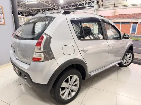 RENAULT Sandero 1.6 16V 4P FLEX STEPWAY, Foto 3