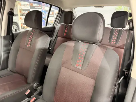 RENAULT Sandero 1.6 16V 4P FLEX STEPWAY, Foto 8