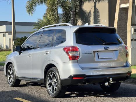 SUBARU Forester 2.0 16V 4P XT 4X4 AUTOMÁTICO, Foto 3