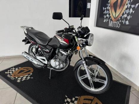 SUZUKI GSR 125 , Foto 2