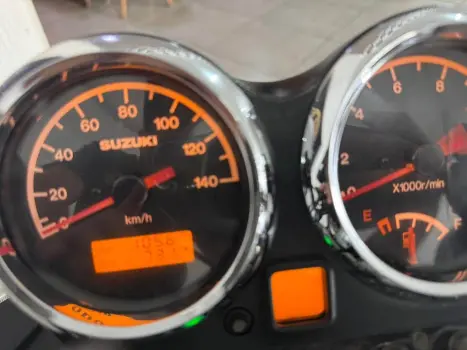 SUZUKI GSR 125 , Foto 7