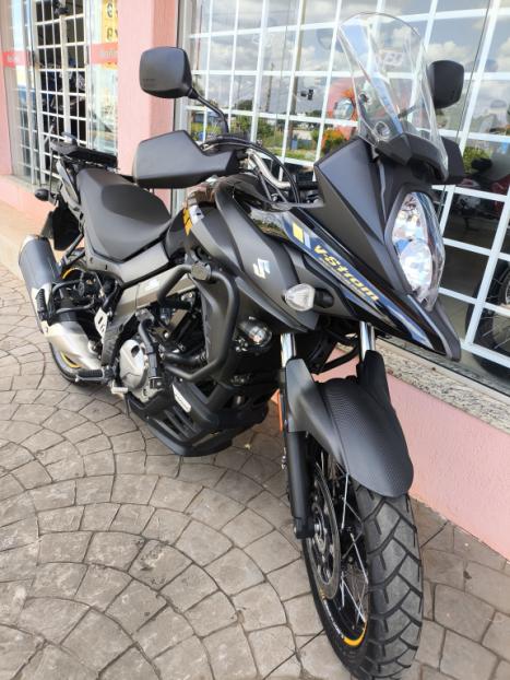 SUZUKI V-Strom DL 650 XT, Foto 4 SUZUKI V-Strom DL 650 XT, Foto 4