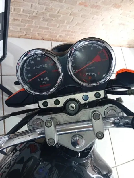 SUZUKI Yes 125 EN, Foto 4