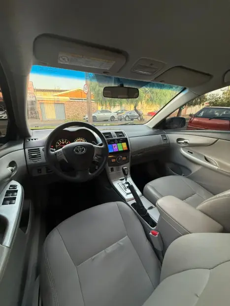 TOYOTA Corolla 2.0 16V 4P FLEX XEI DIRECT SHIFT AUTOMTICO CVT, Foto 9