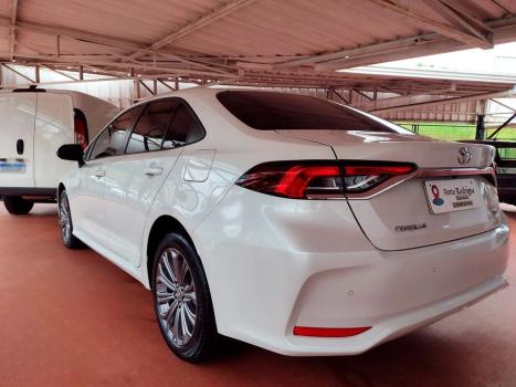 TOYOTA Corolla 2.0 16V 4P FLEX XEI DIRECT SHIFT AUTOM�TICO CVT, Foto 10