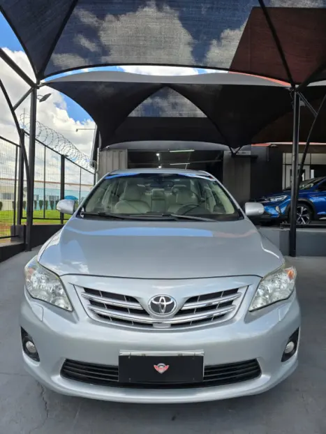TOYOTA Corolla 2.0 16V 4P ALTIS FLEX AUTOMÁTICO, Foto 4