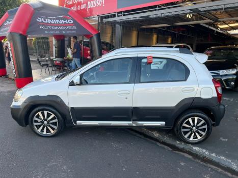 TOYOTA Etios Cross 1.5 16V 4P, Foto 7
