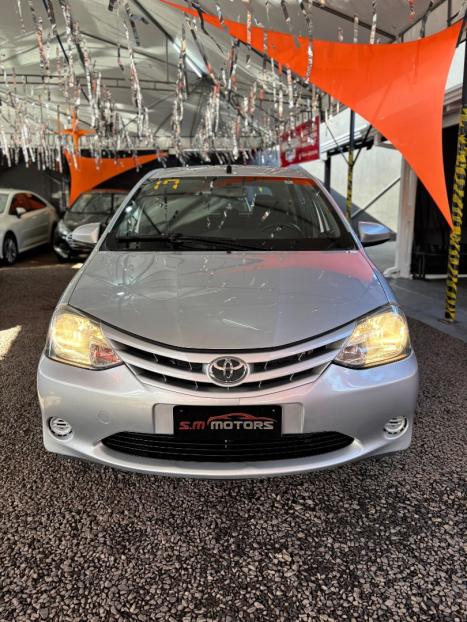 TOYOTA Etios Hatch 1.3 16V 4P FLEX X, Foto 3