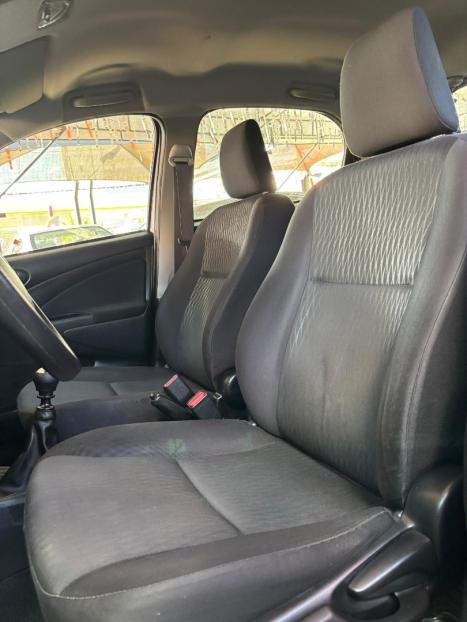 TOYOTA Etios Hatch 1.3 16V 4P FLEX X, Foto 16