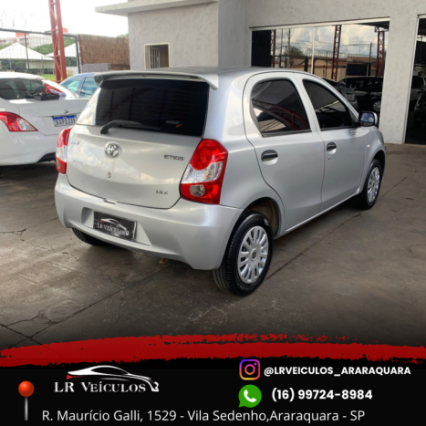 TOYOTA Etios Hatch 1.3 16V 4P FLEX, Foto 3