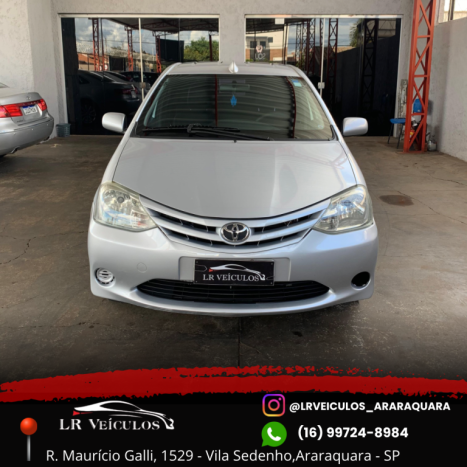 TOYOTA Etios Hatch 1.3 16V 4P FLEX, Foto 6