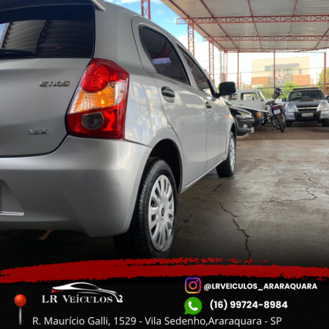 TOYOTA Etios Hatch 1.3 16V 4P FLEX, Foto 8