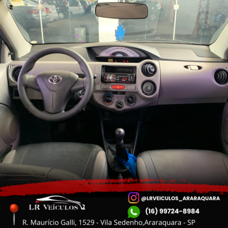 TOYOTA Etios Hatch 1.3 16V 4P FLEX, Foto 9