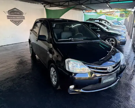 TOYOTA Etios Hatch 1.3 16V 4P FLEX X, Foto 2