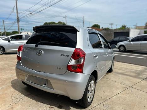 TOYOTA Etios Hatch 1.3 16V 4P FLEX X, Foto 4