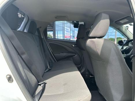 TOYOTA Etios Hatch 1.3 16V 4P FLEX X, Foto 11