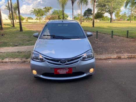 TOYOTA Etios Hatch 1.5 16V 4P FLEX XLS, Foto 2