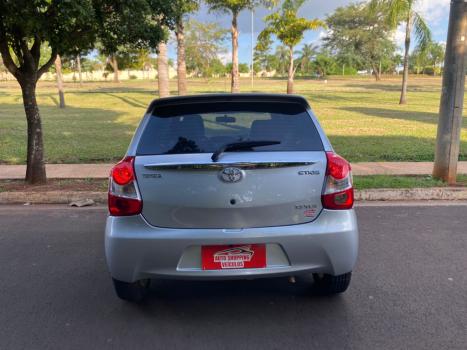 TOYOTA Etios Hatch 1.5 16V 4P FLEX XLS, Foto 5