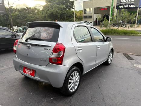TOYOTA Etios Hatch 1.5 16V 4P FLEX XLS, Foto 4