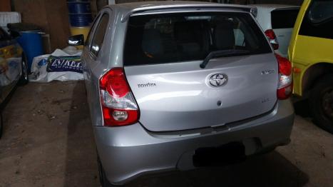 TOYOTA Etios Hatch 1.3 16V 4P FLEX EX, Foto 4