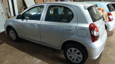 TOYOTA Etios Hatch 1.3 16V 4P FLEX EX, Foto 3