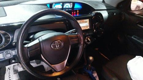 TOYOTA Etios Hatch 1.3 16V 4P FLEX EX, Foto 4