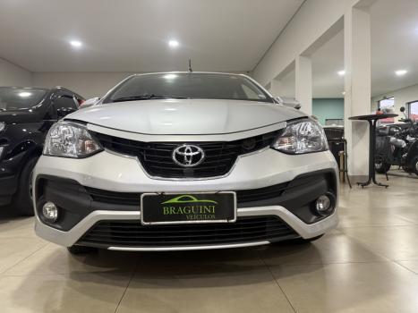TOYOTA Etios Hatch 1.5 16V 4P FLEX PLATINUM AUTOMÁTICO, Foto 2