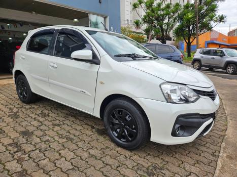 TOYOTA Etios Hatch 1.5 16V 4P FLEX XS, Foto 3
