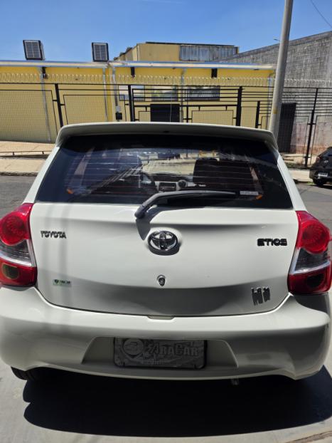 TOYOTA Etios Hatch 1.3 16V 4P FLEX X, Foto 10