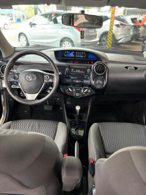TOYOTA Etios Sedan 1.5 16V 4P FLEX X PLUS AUTOMTICO, Foto 13