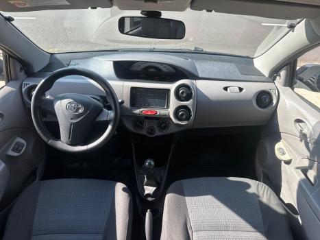 TOYOTA Etios Sedan 1.5 16V 4P FLEX X, Foto 6