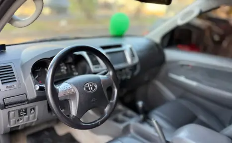 TOYOTA Hilux , Foto 3