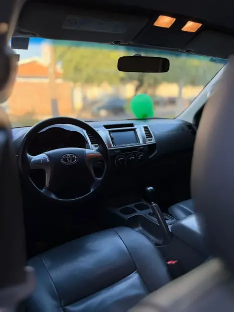 TOYOTA Hilux , Foto 8