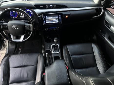 TOYOTA Hilux Caminhonete 2.8 16V SRV 4X4 DIESEL CABINE DUPLA AUTOMTICO, Foto 7
