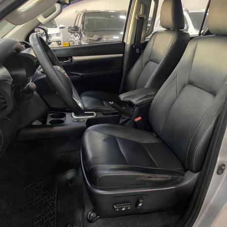 TOYOTA Hilux Caminhonete 2.8 16V SRV 4X4 DIESEL CABINE DUPLA AUTOMTICO, Foto 13
