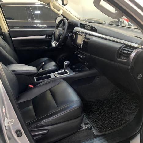 TOYOTA Hilux Caminhonete 2.8 16V SRV 4X4 DIESEL CABINE DUPLA AUTOMTICO, Foto 17