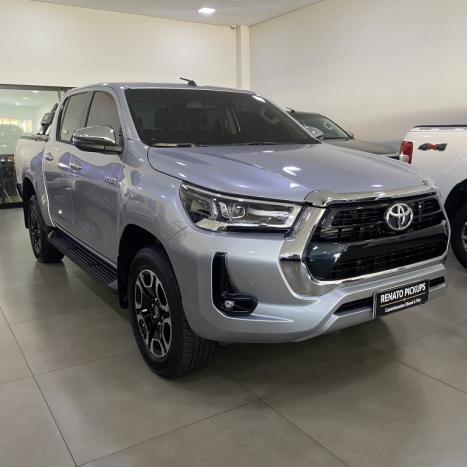 TOYOTA Hilux Caminhonete 2.8 16V SRV 4X4 DIESEL CABINE DUPLA AUTOMTICO, Foto 1