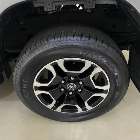 TOYOTA Hilux Caminhonete 2.8 16V SRV 4X4 DIESEL CABINE DUPLA AUTOMTICO, Foto 16