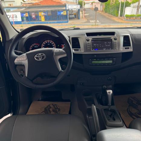 TOYOTA Hilux Caminhonete 2.7 16V 4P SRV FLEX 4X4  CABINE DUPLA AUTOMTICO, Foto 8