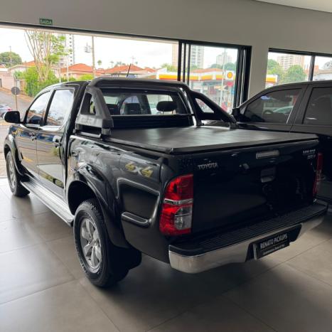 TOYOTA Hilux Caminhonete 2.7 16V 4P SRV FLEX 4X4  CABINE DUPLA AUTOMTICO, Foto 18