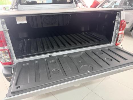 TOYOTA Hilux Caminhonete 2.7 16V 4P SRV FLEX CABINE DUPLA AUTOMTICO, Foto 7