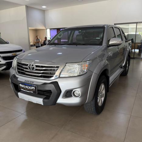 TOYOTA Hilux Caminhonete 2.7 16V 4P SRV CABINE DUPLA, Foto 3