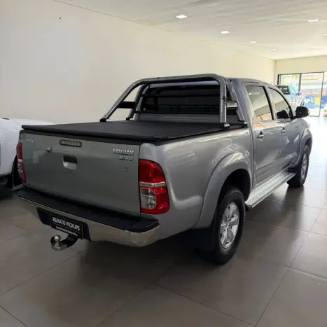 TOYOTA Hilux Caminhonete 2.7 16V 4P SRV CABINE DUPLA, Foto 4