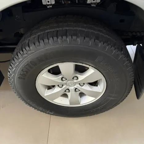 TOYOTA Hilux Caminhonete 2.7 16V 4P SRV CABINE DUPLA, Foto 9
